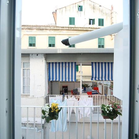 Lucrezia'S Home カステッランマーレ・ディ・スタービア エクステリア 写真